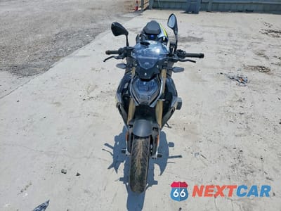 Drugie zdjęcie samochodu z przodu: 2024 BMW S 1000 R VIN:WB10E5307R6K77925 - miniatura