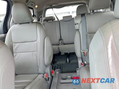 Zdjęcie 10 z 13 samochodu: 2015 TOYOTA SIENNA XLE PREMIUM 8-PASSENGER VIN:5TDYK3DC5FS689915 - miniatura