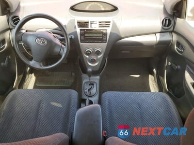 Zdjęcie 8 z 12 samochodu: 2007 TOYOTA YARIS BASE VIN:JTDBT923371145811 - miniatura