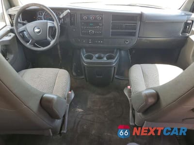 Zdjęcie 8 z 12 samochodu: 2012 CHEVROLET EXPRESS G3500 LT VIN:1GAZG1FG2C1123447 - miniatura