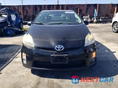 Piąte zdjęcie samochodu w środku: 2010 TOYOTA PRIUS III VIN:JTDKN3DU4A5013914 - miniatura