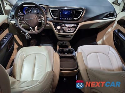 Zdjęcie 8 z 13 samochodu: 2017 CHRYSLER PACIFICA TOURING L VIN:2C4RC1BG3HR636086 - miniatura