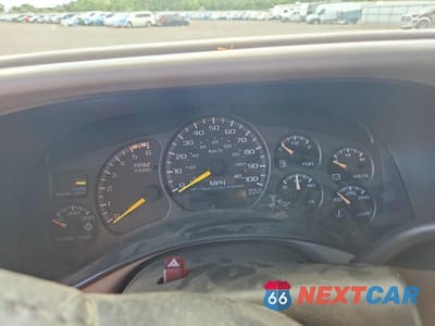Zdjęcie 9 z 12 samochodu: 2001 CHEVROLET SILVERADO K2500 HEAVY DUTY VIN:1GCHK29G61E275966 - miniatura