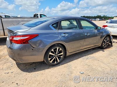 Trzecie zdjęcie samochodu z tyłu: 2016 NISSAN ALTIMA 2.5 SR VIN:1N4AL3AP8GC227704 - miniatura