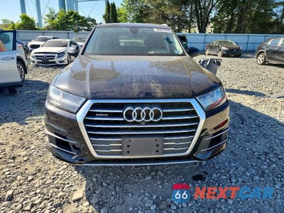 Piąte zdjęcie samochodu w środku: 2018 AUDI Q7 PREMIUM PLUS VIN:WA1LAAF79JD041686 - miniatura