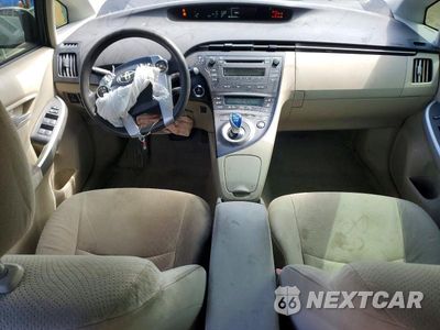 Zdjęcie 8 z 12 samochodu: 2010 TOYOTA PRIUS II VIN:JTDKN3DU9A0150019 - miniatura