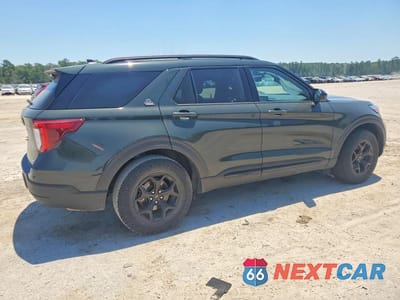 Trzecie zdjęcie samochodu z tyłu: 2024 FORD EXPLORER TIMBERLINE VIN:1FMSK8JH0RGA08962 - miniatura