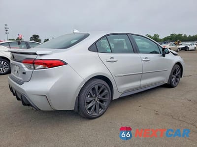 Trzecie zdjęcie samochodu z tyłu: 2026 TOYOTA COROLLA SE VIN:5YFS4MCE8TP270258 - miniatura