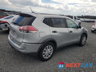 Trzecie zdjęcie samochodu z tyłu: 2016 NISSAN ROGUE S VIN:5N1AT2MN9GC913941 - miniatura