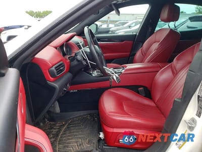 Zdjęcie 7 z 13 samochodu: 2021 MASERATI LEVANTE S VIN:ZN661YUAXMX364785 - miniatura