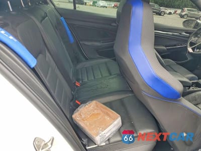 Zdjęcie 11 z 13 samochodu: 2022 VOLKSWAGEN GOLF R VIN:WVWEB7CD0NW151965 - miniatura