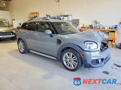 Czwarte zdjęcie samochodu z boku: 2017 MINI COOPER COUNTRYMAN ALL4 VIN:WMZYV5C30H3E01973 - miniatura