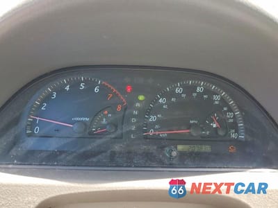 Zdjęcie 9 z 12 samochodu: 2003 TOYOTA CAMRY LE VIN:4T1BE32K63U715643 - miniatura