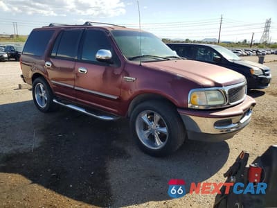 Czwarte zdjęcie samochodu z boku: 1997 FORD EXPEDITION VIN:1FMEU1760VLB69625 - miniatura