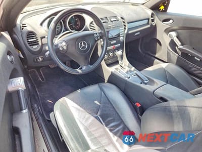 Zdjęcie 8 z 12 samochodu: 2005 MERCEDES-BENZ SLK 350 VIN:WDBWK56FX5F040702 - miniatura