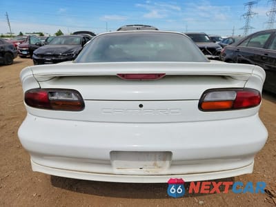Zdjęcie 6 z 12 samochodu: 2002 CHEVROLET CAMARO VIN:2G1FP22K522135839 - miniatura