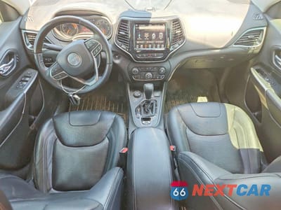 Zdjęcie 8 z 12 samochodu: 2019 JEEP CHEROKEE OVERLAND VIN:1C4PJMJNXKD174117 - miniatura