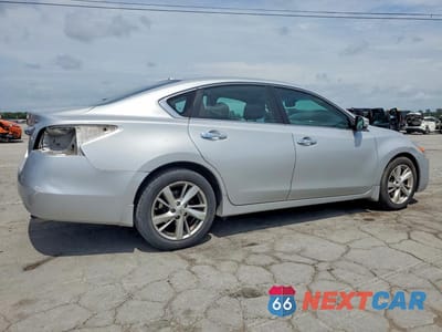 Trzecie zdjęcie samochodu z tyłu: 2020 NISSAN ALTIMA 2.5 VIN:1N4AL3AP5DN552004 - miniatura