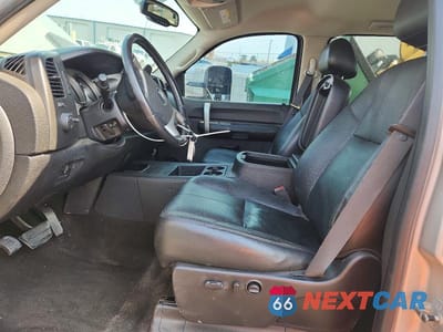 Zdjęcie 7 z 12 samochodu: 2007 CHEVROLET SILVERADO K2500 HEAVY DUTY VIN:1GCHK23697F521119 - miniatura