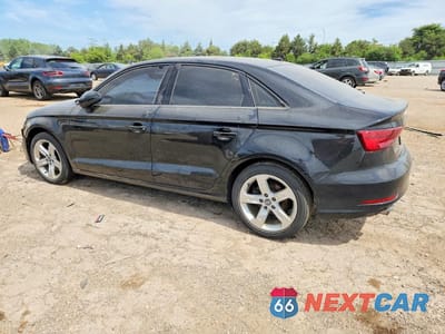 Drugie zdjęcie samochodu z przodu: 2017 AUDI A3 PREMIUM VIN:WAUAUGFFXH1055197 - miniatura