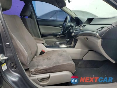 Zdjęcie 7 z 13 samochodu: 2011 HONDA ACCORD LX VIN:1HGCP2F36BA134936 - miniatura