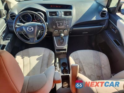 Zdjęcie 8 z 13 samochodu: 2013 MAZDA 5 VIN:JM1CW2BL1D0149148 - miniatura