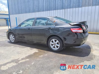 Drugie zdjęcie samochodu z przodu: 2010 TOYOTA CAMRY LE VIN:4T4BF3EK2AR022824 - miniatura