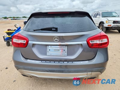 Zdjęcie 6 z 12 samochodu: 2016 MERCEDES-BENZ GLA 250 VIN:WDCTG4EB1GJ221325 - miniatura