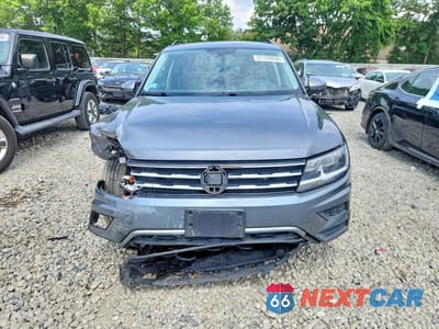 Piąte zdjęcie samochodu w środku: 2019 VOLKSWAGEN TIGUAN SE VIN:3VV2B7AX3KM077860 - miniatura