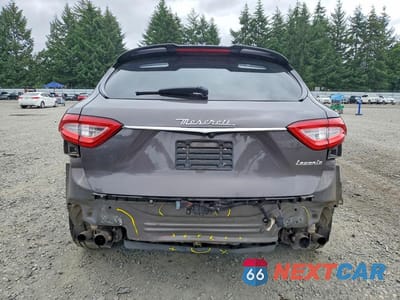 Zdjęcie 6 z 14 samochodu: 2017 MASERATI LEVANTE SPORT VIN:ZN661XUS7HX238652 - miniatura