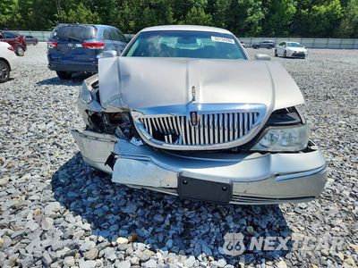 Piąte zdjęcie samochodu w środku: 2008 LINCOLN TOWN CAR SIGNATURE LIMITED VIN:2LNHM82W98X658612 - miniatura