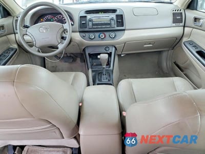 Zdjęcie 8 z 13 samochodu: 2005 TOYOTA CAMRY LE VIN:4T1BE32K65U639568 - miniatura