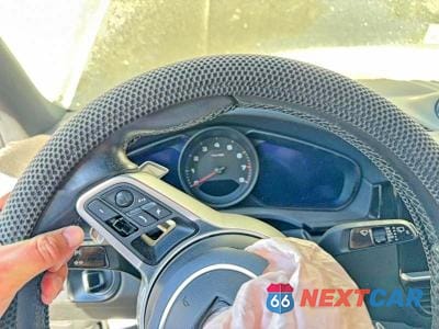Zdjęcie 8 z 10 samochodu: 2021 PORSCHE CAYENNE VIN:WP1AA2AY9MDA03803 - miniatura