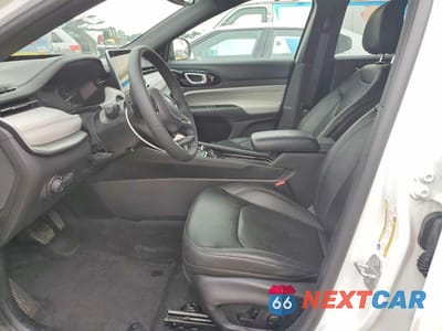 Zdjęcie 7 z 12 samochodu: 2025 JEEP COMPASS LIMITED VIN:3C4NJDCN9ST621325 - miniatura
