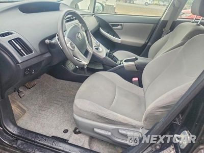 Zdjęcie 7 z 12 samochodu: 2013 TOYOTA PRIUS TWO VIN:JTDKN3DU3D5657974 - miniatura