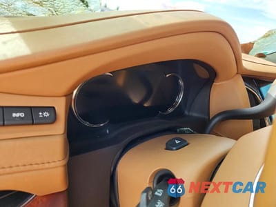Zdjęcie 9 z 13 samochodu: 2017 CADILLAC ESCALADE PLATINUM VIN:1GYS4DKJ4HR325536 - miniatura