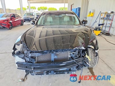 Piąte zdjęcie samochodu w środku: 2016 INFINITI Q70 3.7 VIN:JN1BY1AP7GM220700 - miniatura