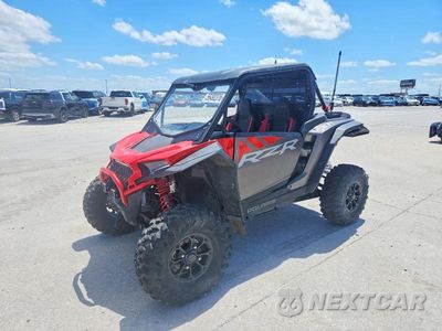 Trzecie zdjęcie samochodu z tyłu: 2024 POLARIS RZR XP UTILITY VEHICLE VIN:3NSNEF990RF296632 - miniatura