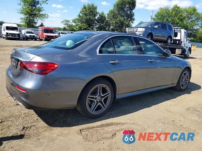 Trzecie zdjęcie samochodu z tyłu: 2023 MERCEDES-BENZ E 350 4MATIC VIN:W1KZF8EBXPB170353 - miniatura