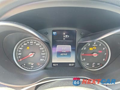 Zdjęcie 9 z 12 samochodu: 2015 MERCEDES-BENZ C 300 4MATIC VIN:55SWF4KB8FU023193 - miniatura