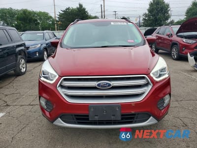Piąte zdjęcie samochodu w środku: 2017 FORD ESCAPE SE VIN:1FMCU0GD3HUE92307 - miniatura
