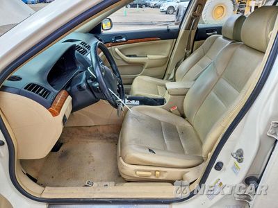 Zdjęcie 13 z 24 samochodu: 2004 ACURA TSX VIN:JH4CL96864C029950 - miniatura