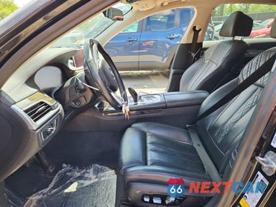 Zdjęcie 7 z 12 samochodu: 2020 BMW 750 XI VIN:WBA7U2C05LBX84823 - miniatura