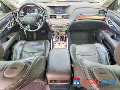 Zdjęcie 8 z 12 samochodu: 2018 INFINITI Q70L 3.7 LUXE VIN:JN1BY1PP1JM330673 - miniatura