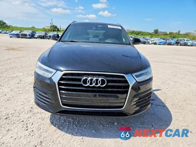 Piąte zdjęcie samochodu w środku: 2018 AUDI Q3 PREMIUM PLUS VIN:WA1HCCFS5JR019168 - miniatura