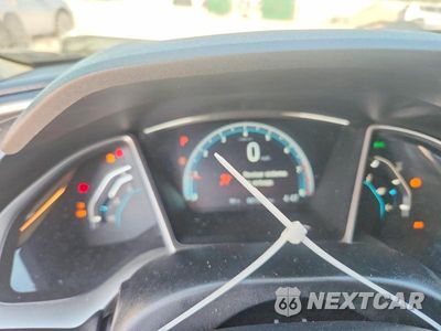 Zdjęcie 9 z 12 samochodu: 2018 HONDA CIVIC EX VIN:2HGFC2F72JH557024 - miniatura