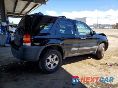 Trzecie zdjęcie samochodu z tyłu: 2006 FORD ESCAPE XLT VIN:1FMYU93126KC27523 - miniatura