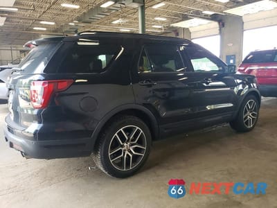 Trzecie zdjęcie samochodu z tyłu: 2018 FORD EXPLORER SPORT VIN:1FM5K8GT3JGB89648 - miniatura