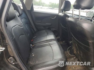 Zdjęcie 10 z 12 samochodu: 2013 HONDA FIT SPORT VIN:JHMGE8H6XDC038328 - miniatura