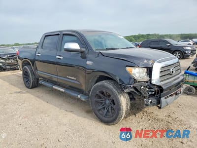 Czwarte zdjęcie samochodu z boku: 2007 TOYOTA TUNDRA CREWMAX LIMITED VIN:5TBDV58177S463797 - miniatura